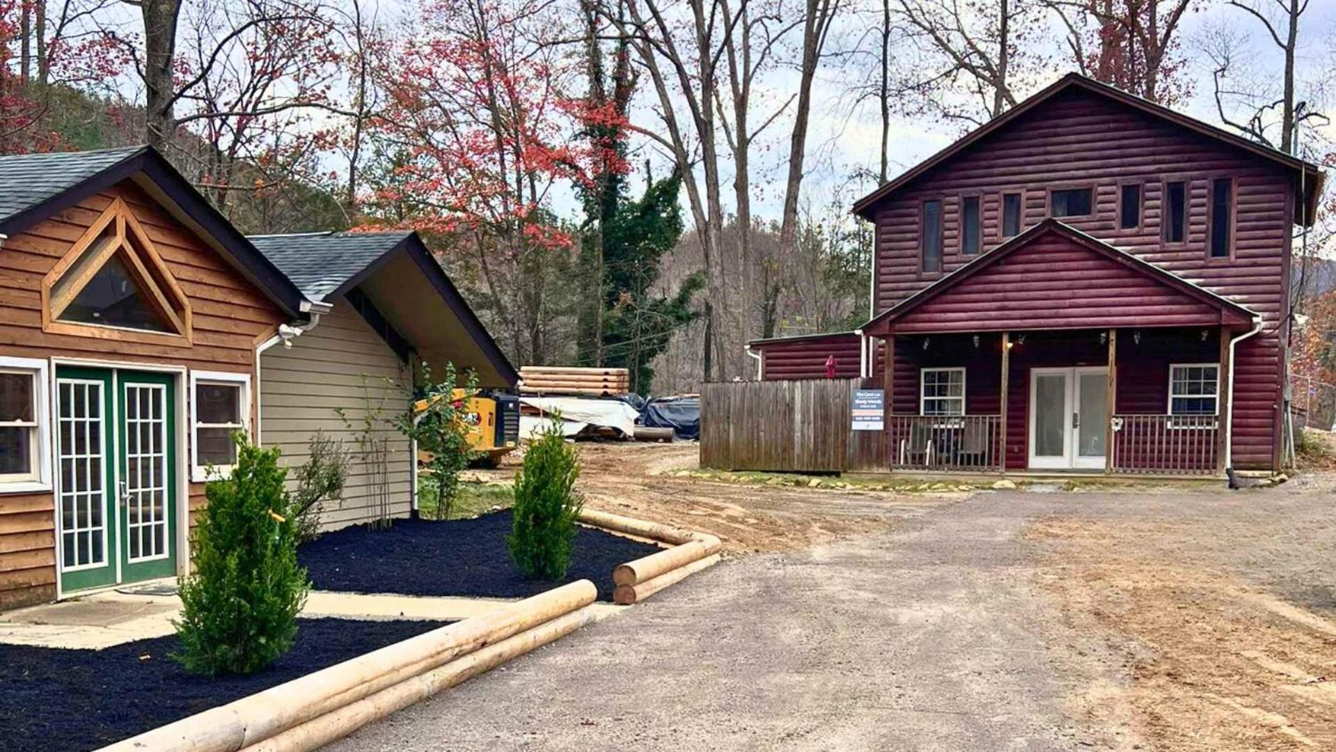 Cuddles, 1 Bedroom Studio, Walk To Downtown And Hiking Trails! Гатлинбург Экстерьер фото